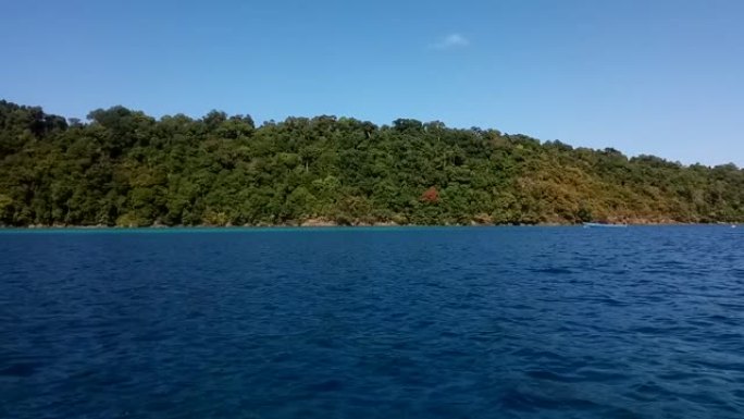 苏林岛的热带海