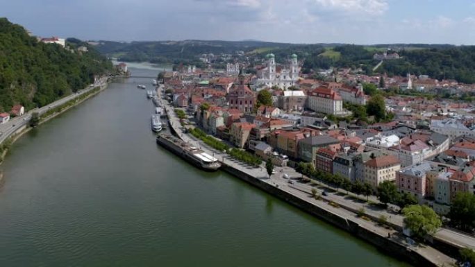 多瑙河上的帕绍多瑙河上的帕绍
