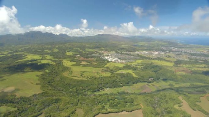 直升机游览纳帕利海岸考艾岛夏威夷