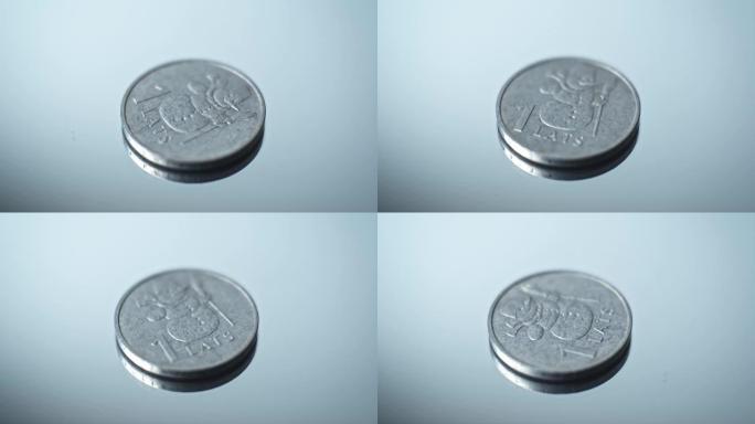 1 lats 2007-拉脱维亚共和国的雪人特写硬币
