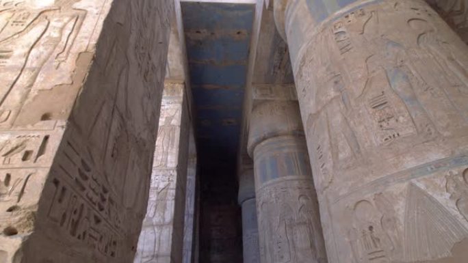 梅迪内·哈布神庙。埃及，卢克索。Medinet Habu的Ramesses III太平间庙宇是埃及卢