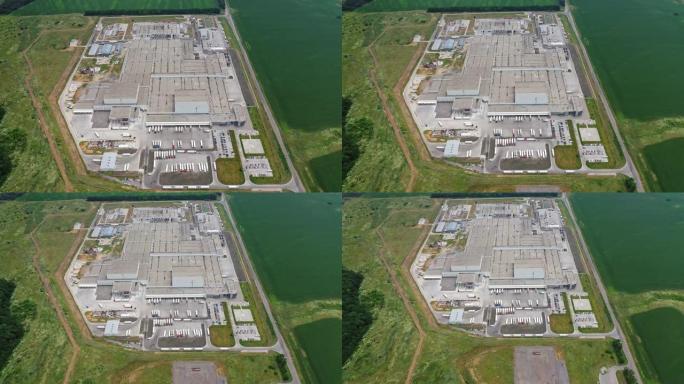 现代工业工厂的鸟瞰图。