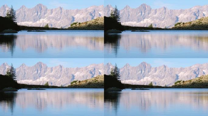 宁静的阿尔卑斯山Spiegelsee或Mittersee或Mirror Lake，reitalm，奥