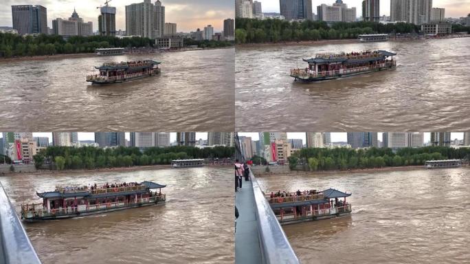中国兰州市黄河上的旅游船