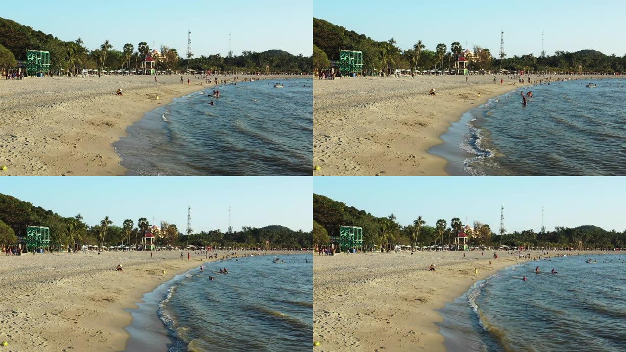 越南湄公河三角洲晴天河田的海滩和大海。