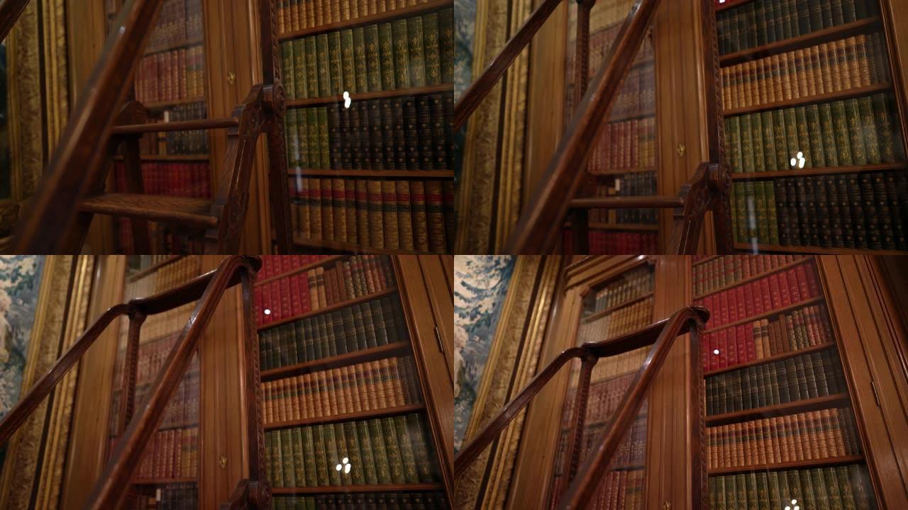 爬上旧的图书馆楼梯和书籍