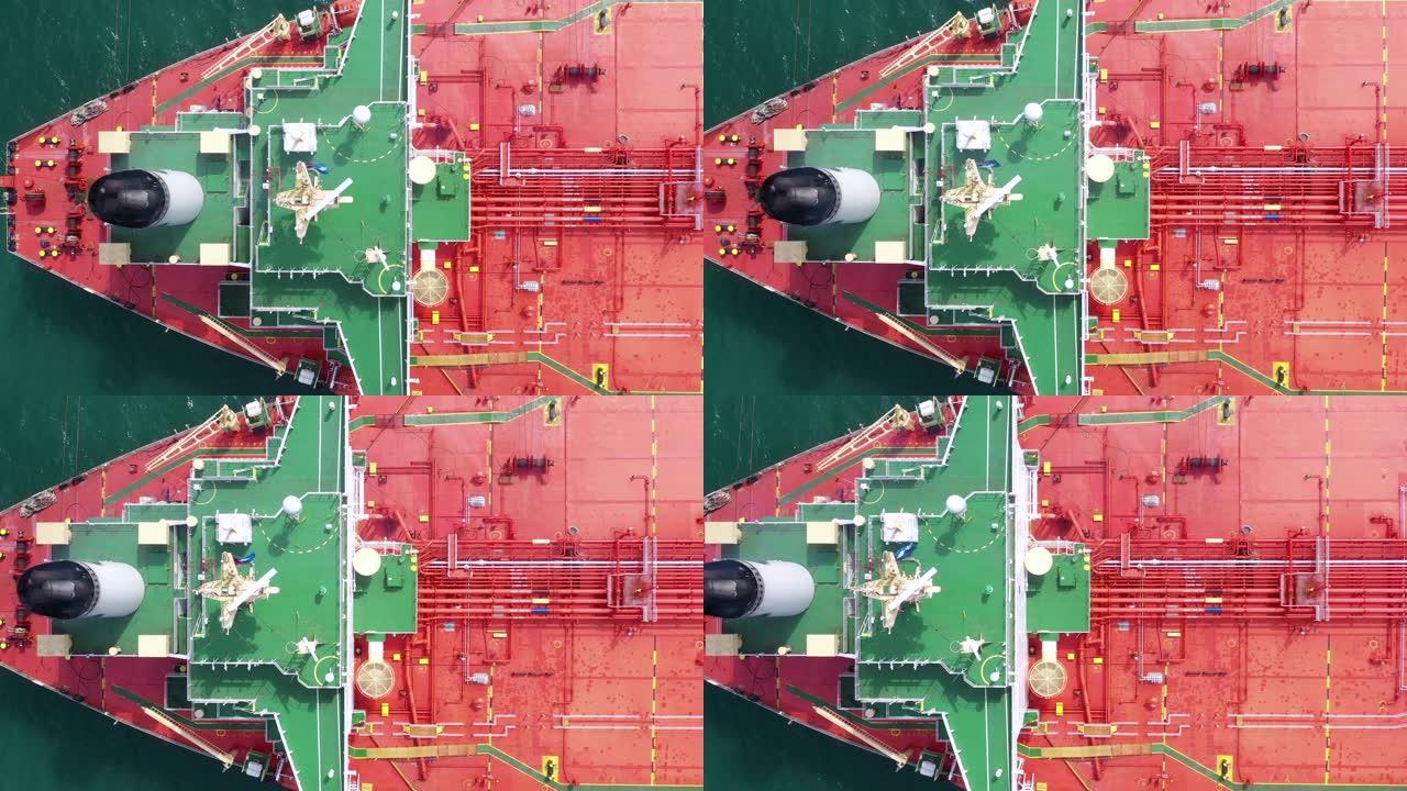 油轮船、红色油轮船的鸟瞰图。