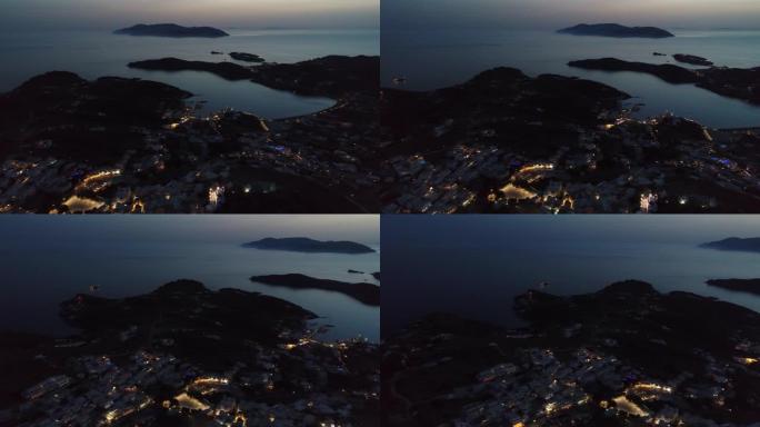 晚上看到的Ios岛上的Chora村