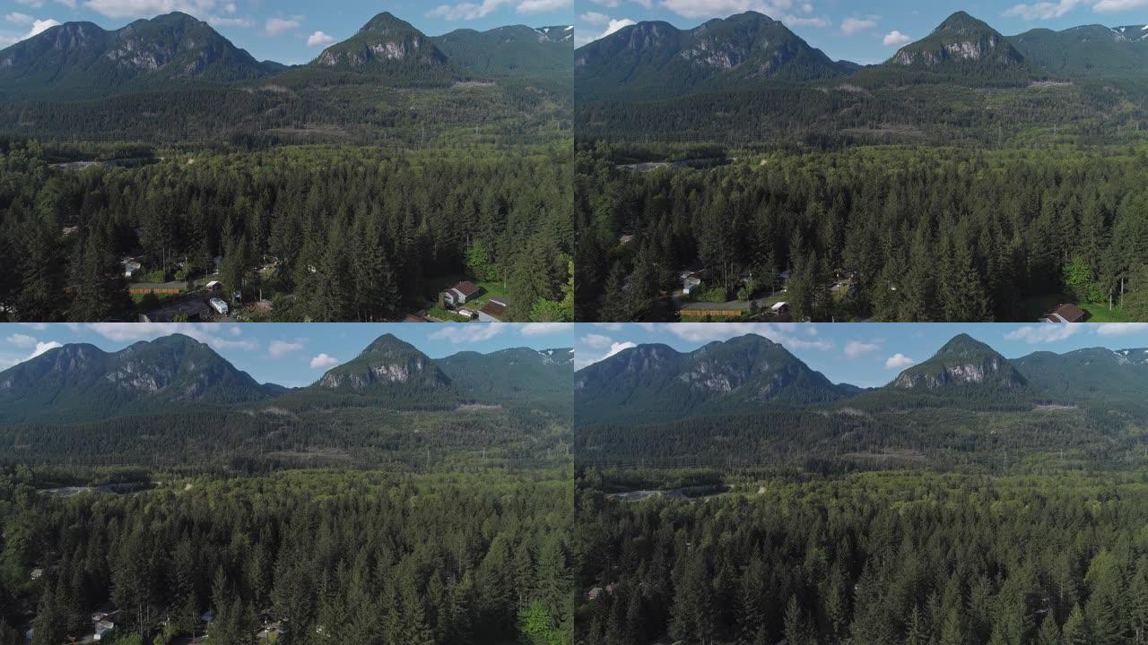 美国西北部华盛顿州山区小镇金条的鸟瞰图。无人机视频与前向摄像机运动。