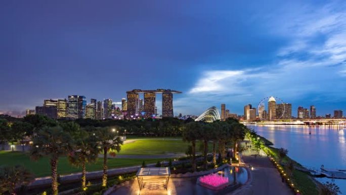 新加坡城市背景的海湾花园夜景，延时视频