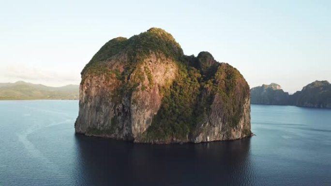爱妮岛巴拉望菲律宾岛4k视频缩小飞行