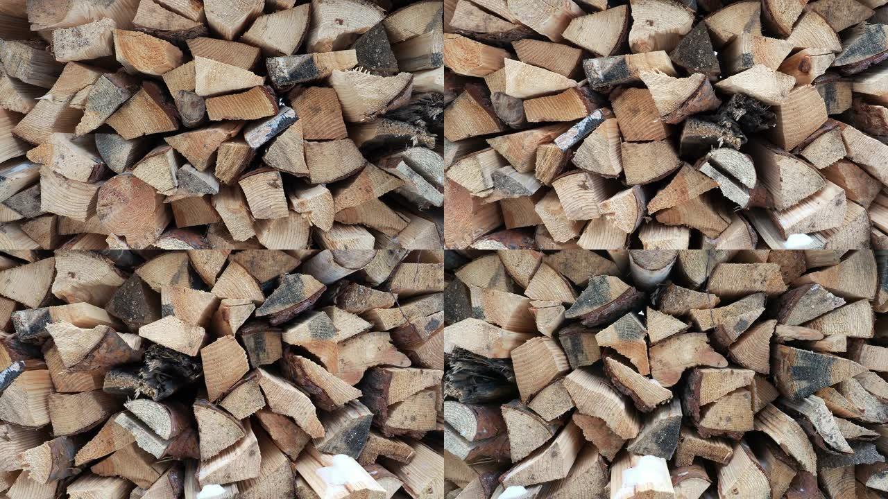 堆放在柴堆中的木头图案向右平滑移动。