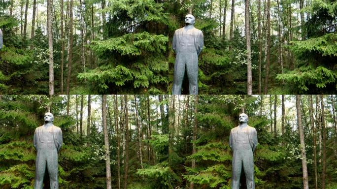 列宁的雕像矗立在森林里