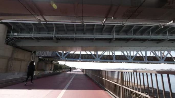 日本荒川自行车道高架桥梁钢体结构