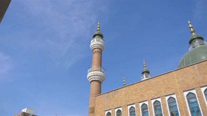 中国新疆乌鲁木齐大巴扎的古老伊斯兰传统建筑。