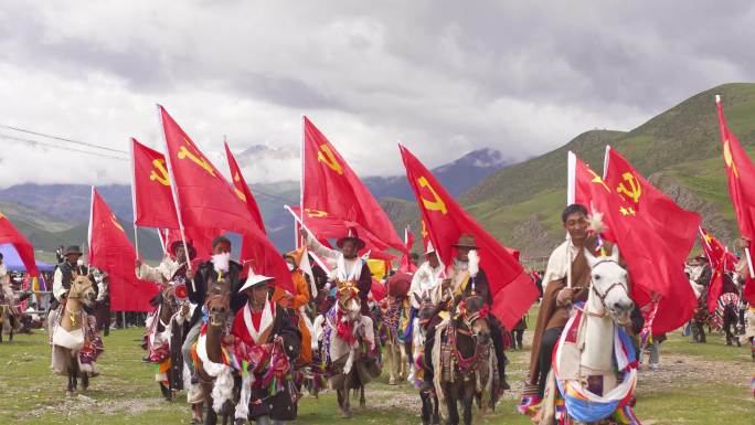 藏族隆重节日 高原活力 少年活力藏族男人