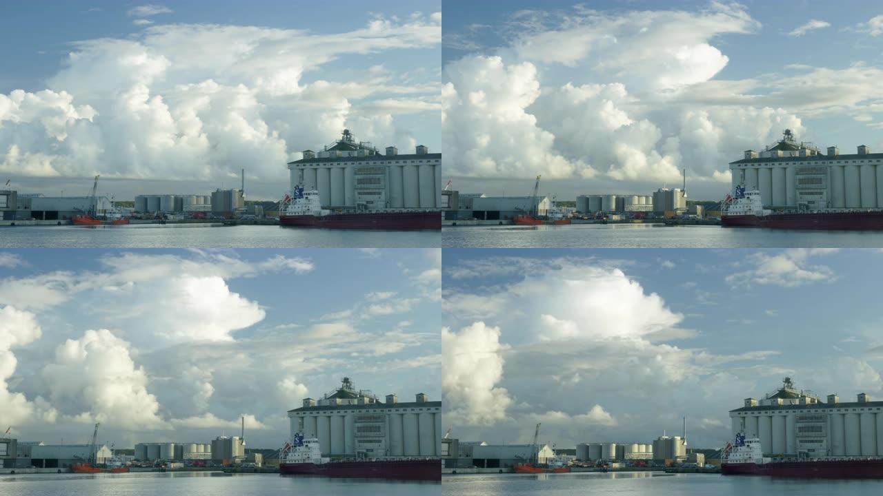 渔港的海云时光倒流