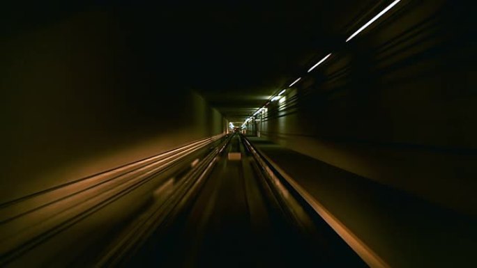 延时自动列车地铁隧道速度快