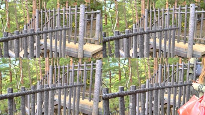 日本富士山楼梯上的木栏杆