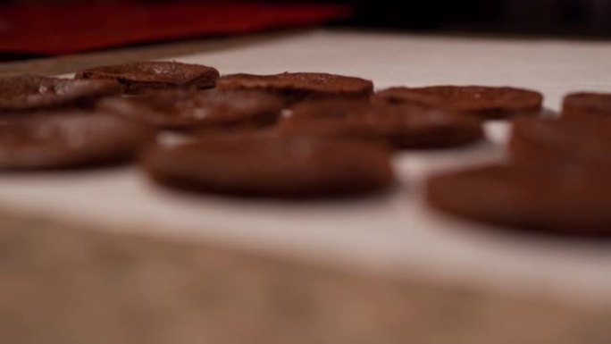 制作巧克力饼干