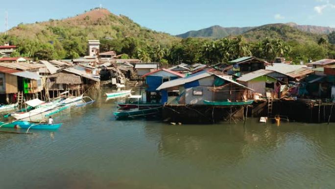 菲律宾巴拉望水上渔民房屋