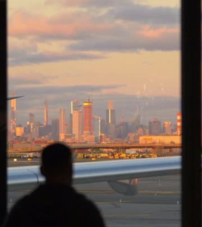纽瓦克纽约机场登机口垂直4k慢动作60fps的乘客