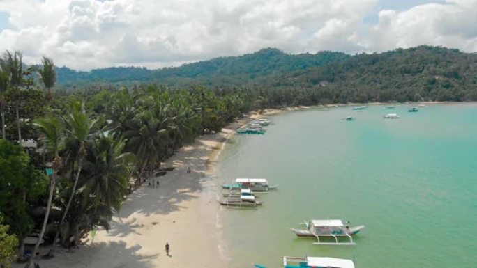 热带旅游目的地天堂岛巴顿港海滩的空中无人机视图 -- 菲律宾巴拉望圣维森特巴顿港