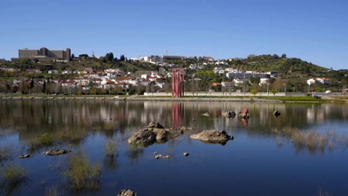 葡萄牙瓜迪亚纳河的城市景观