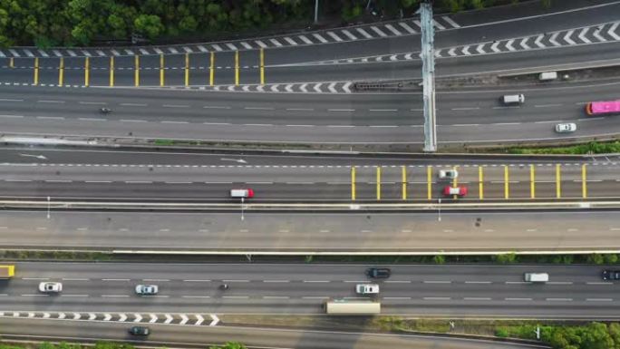 香港市区的交通公路空中天桥