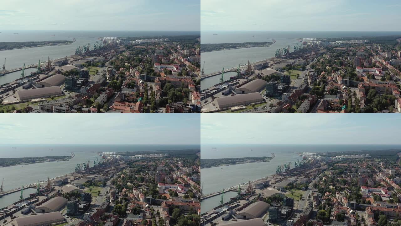 克莱佩达，立陶宛-2019年7月: 房屋屋顶，克莱佩达老城和海港的空中全景。