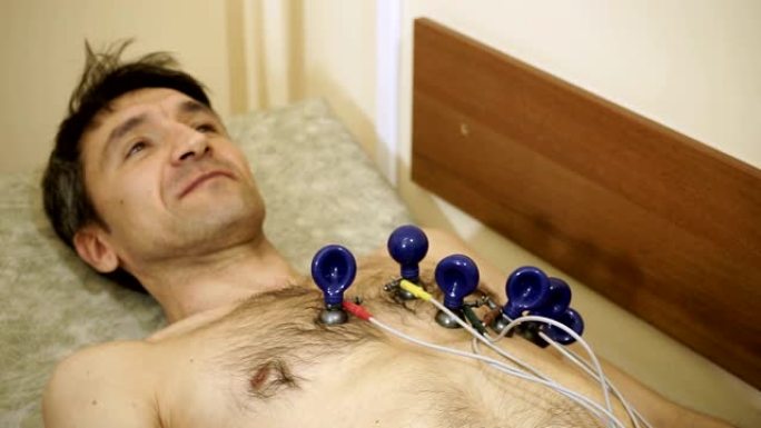 心电图仪。心电图诊断心脏病的程序。高清
