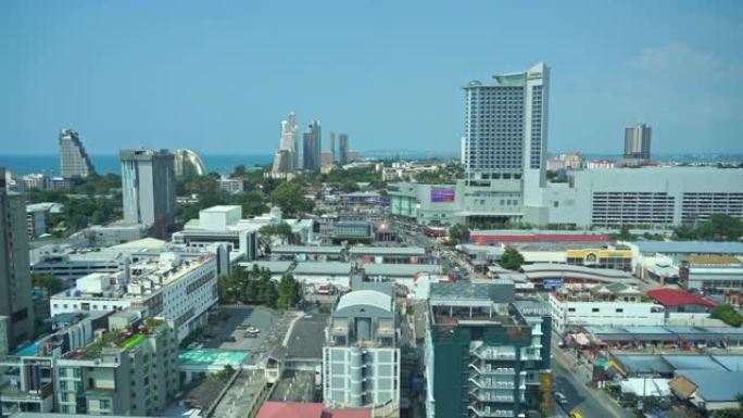 泰国芭堤雅市的建筑建筑接近海洋海滩
