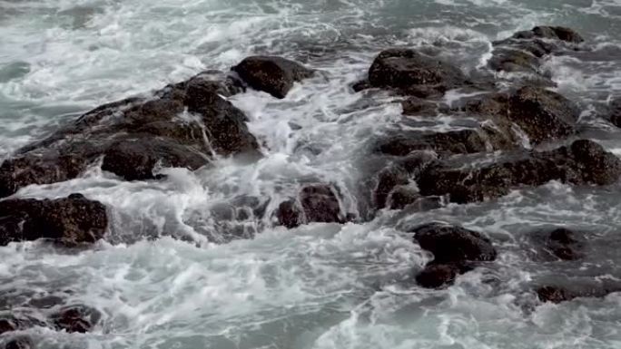 自然水质地海浪岩石