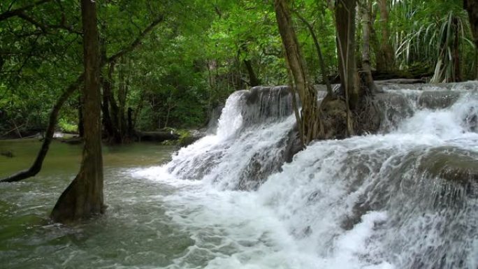 泰国北碧府Khuean Srinagarindra国家公园Huai Mae Khamin瀑布七层-慢