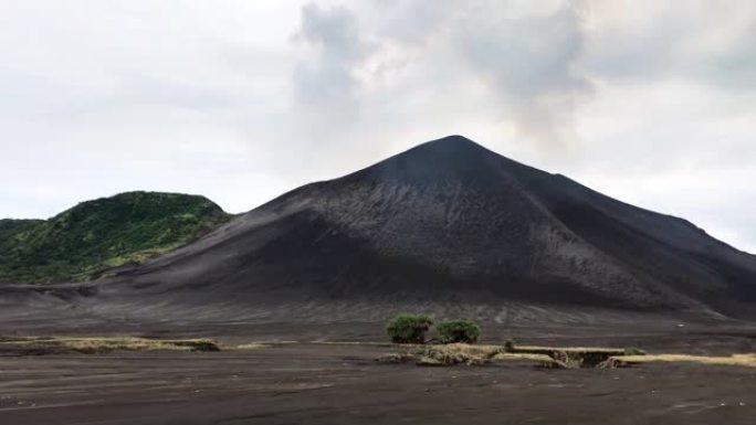 瓦努阿图塔纳岛Yasur火山4k视频全景平移