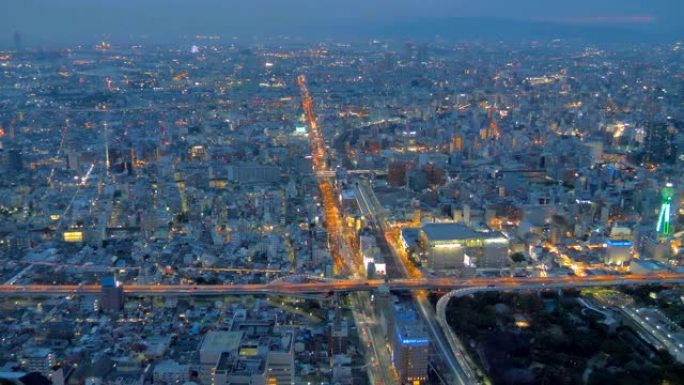 日本大阪市夜景景观上的城市灯