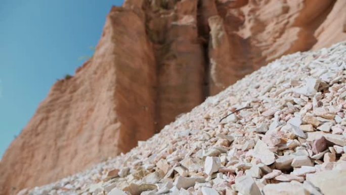 多莉的岩石侵蚀拍摄超慢动作高清视频