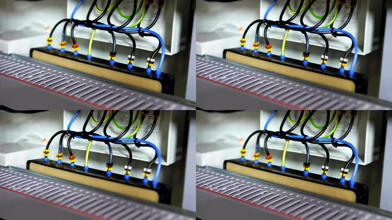 连接到配电盘中的电气设备的电线