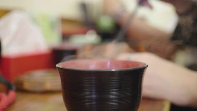 日本味噌汤外卖快餐砂锅