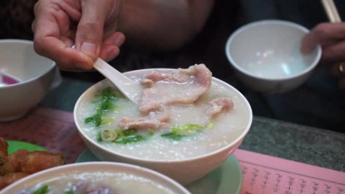 粤式粥煮饭猪肉汤早晨热饭