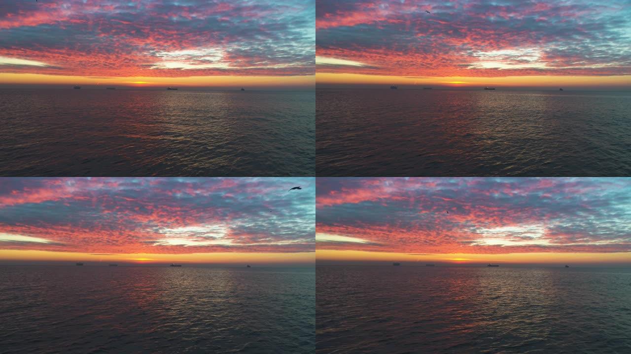 海上美丽的日出夕阳