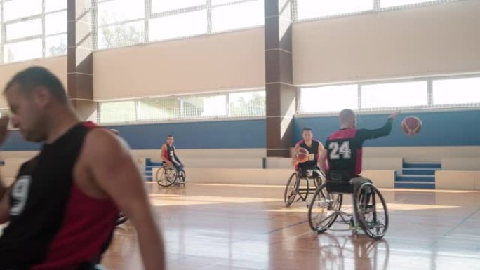 轮椅篮球队赛前热身