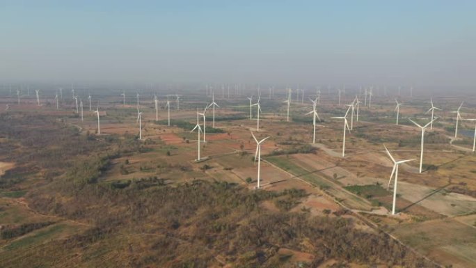 泰国呵叻怀奉风力发电机无人机的鸟瞰图，生态电力技术。