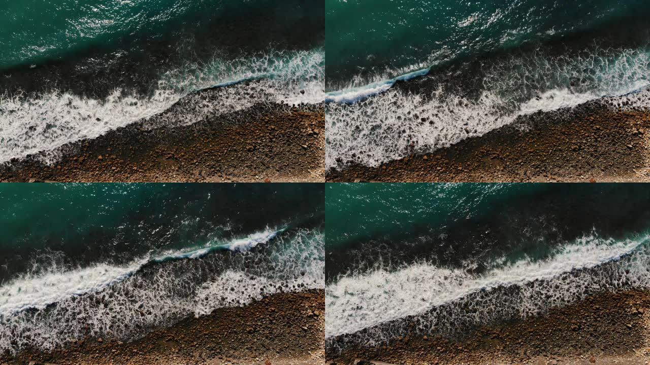 波浪遇见石头海浪海水波浪