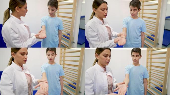 年轻的医生仔细检查了病人的手臂