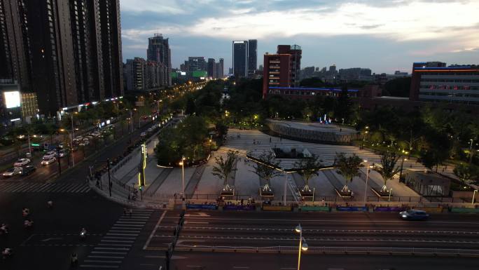 杭州马路夜景车辆车流