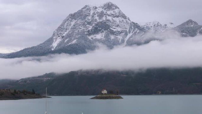 山湖云时间流逝雪山美景雪山云雾山川美景