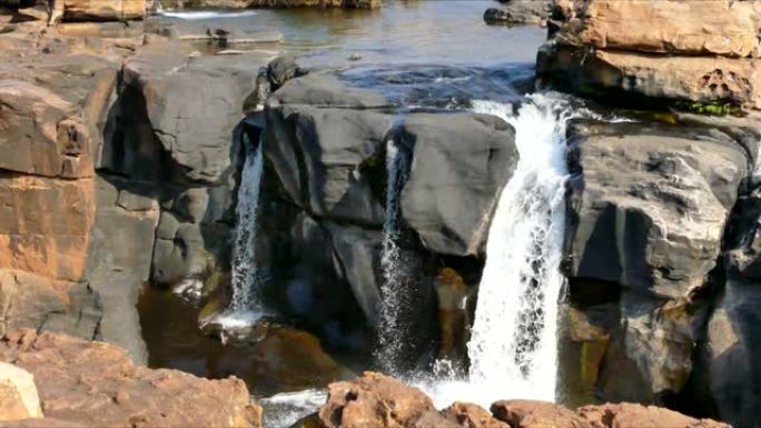 南非普马兰加的布莱德河峡谷。布莱德河峡谷是世界第三大峡谷