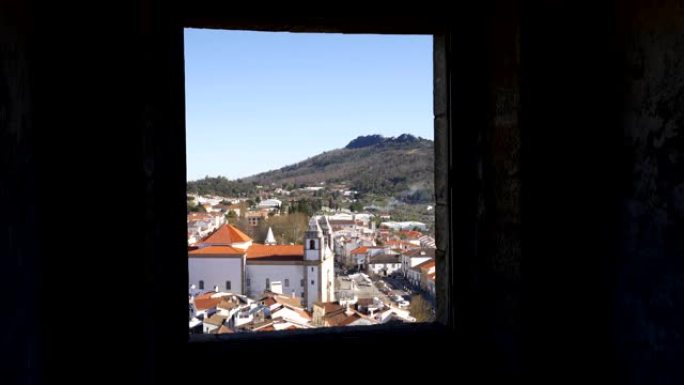 透过窗户看到维德城堡，在葡萄牙