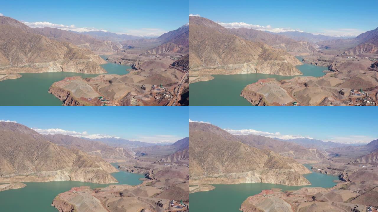 沿瓦罕走廊的帕米尔、阿富汗和Panj河的区域拍摄视图。Afghanistan-tajikistan边